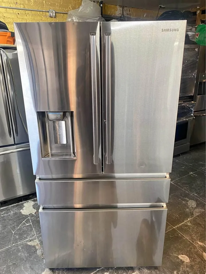 SAMSUNG refrigerator 36 wide used at good price negotiable thumbnail