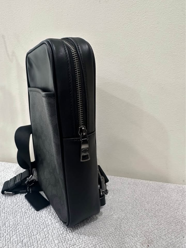 Brand New Coach Mens Bag - photo 2