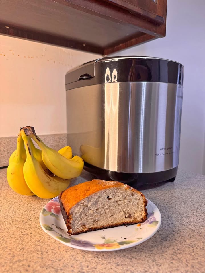 Breadmaker Machine Kitchenarm (Dog Bread not included)
