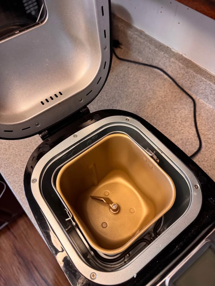 Breadmaker Machine Kitchenarm (Dog Bread not included) - photo 4