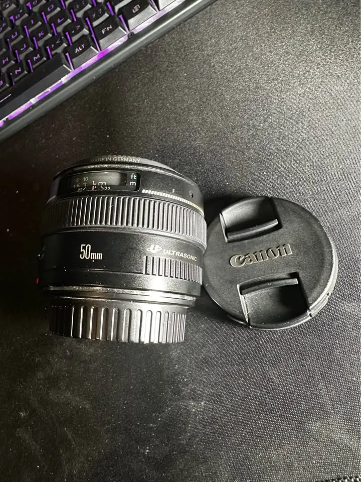 Canon EF 50mm f/1.4 USM Lens - For Parts/Repair image indicator(2)