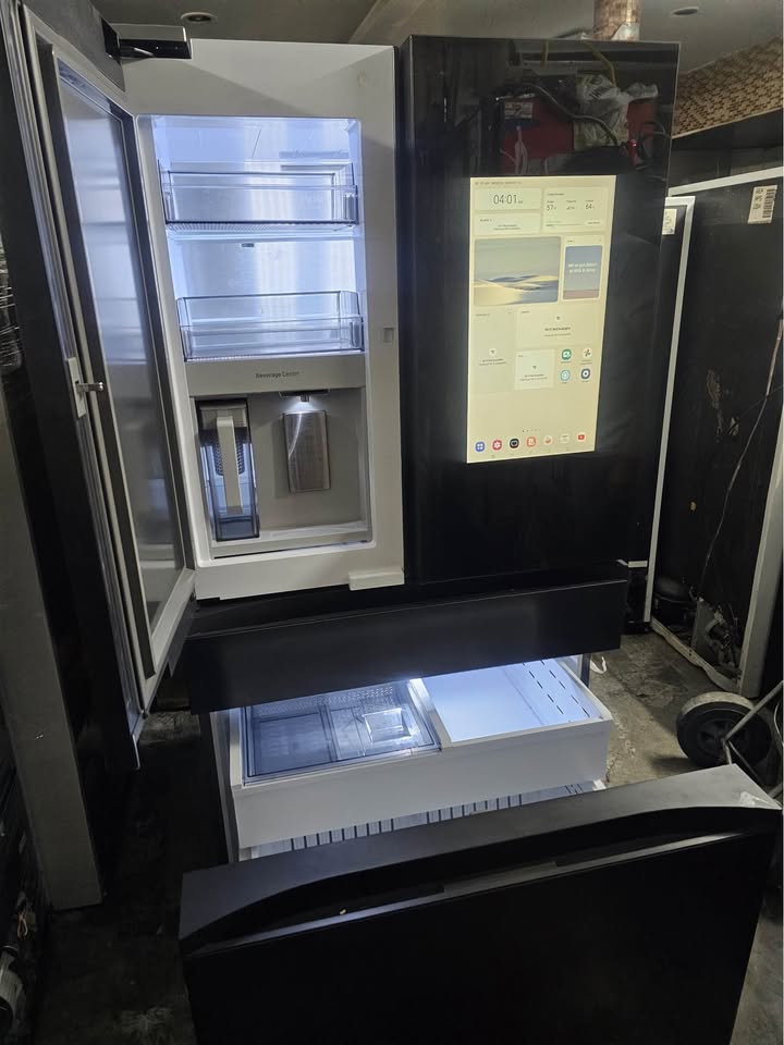 French Samsung Refrigerator, 36 Wide 4 Doors - photo 2