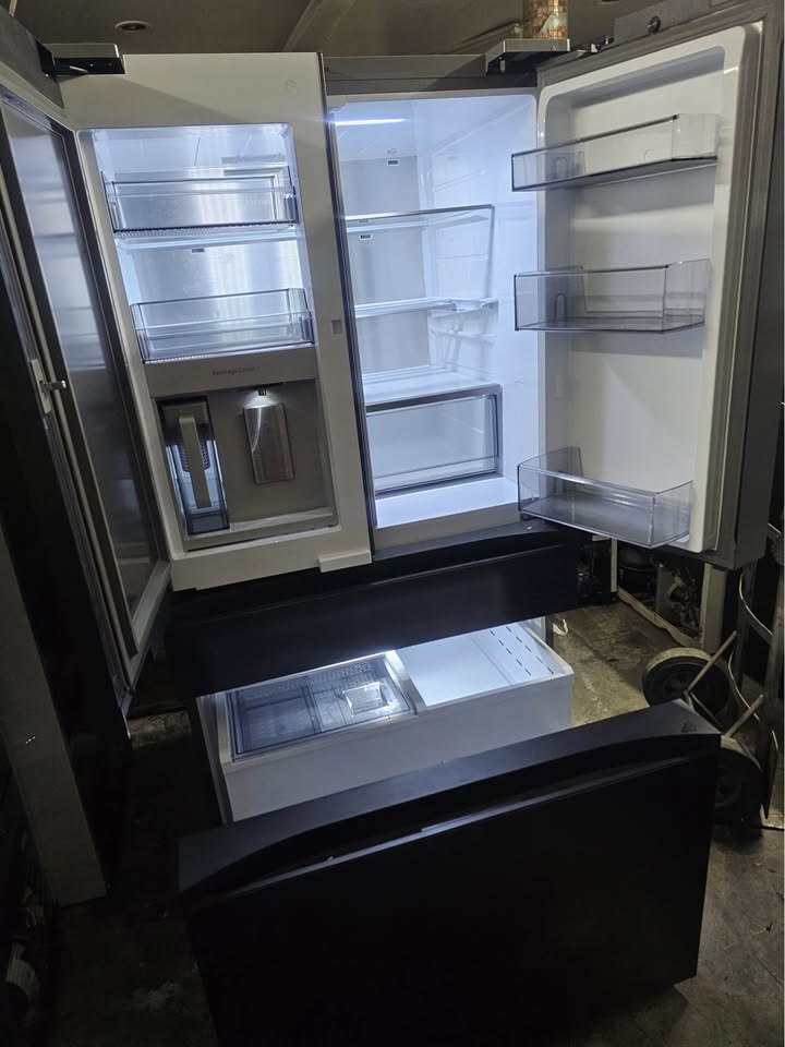French Samsung Refrigerator, 36 Wide 4 Doors - photo 3