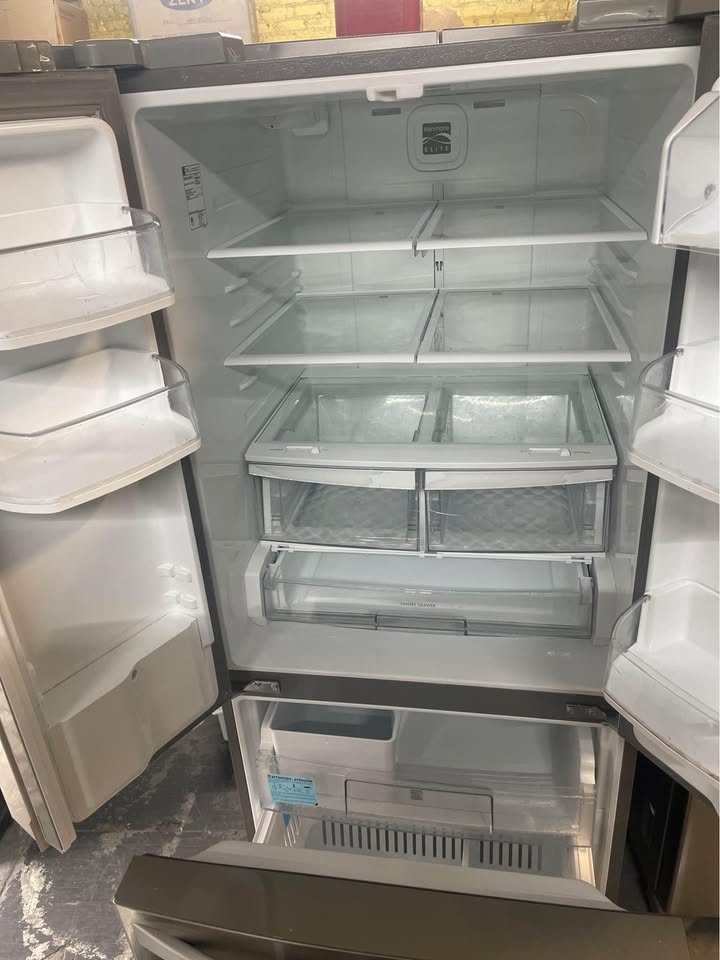30 wide 3 door fridge kemore Silver - photo 2
