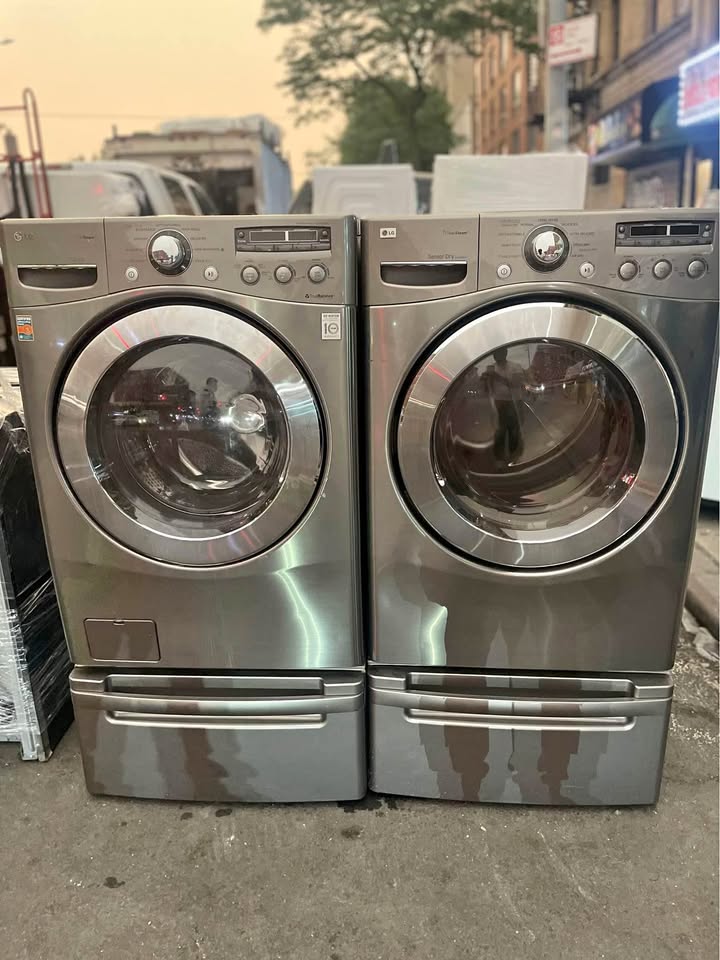 Washer and Dryer Set LG Electric Dryer