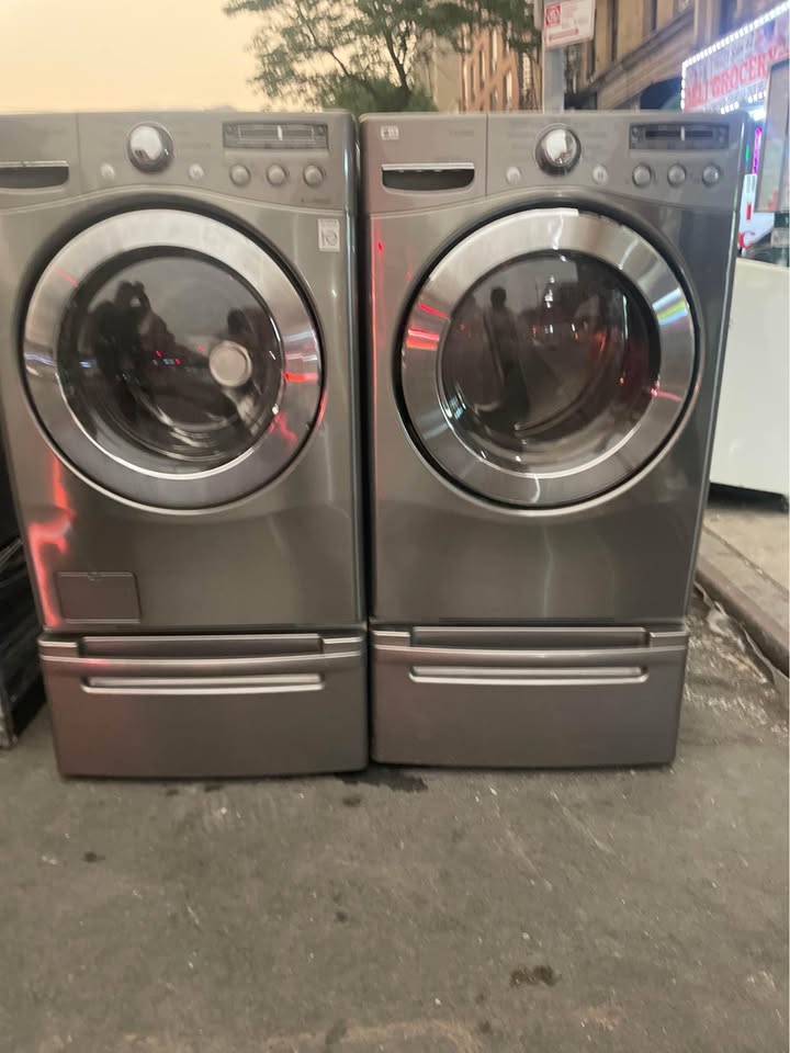 Washer and Dryer Set LG Electric Dryer - photo 4