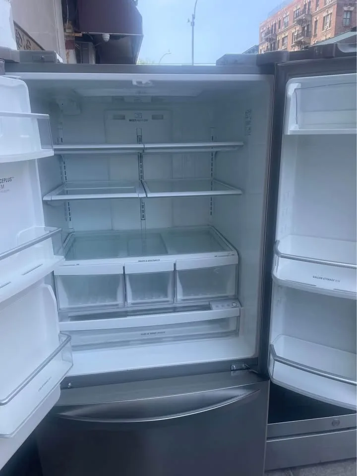 Vintage Pyrex Turquoise Blue Amish Butterprint Mixing Bowl image indicator(3)