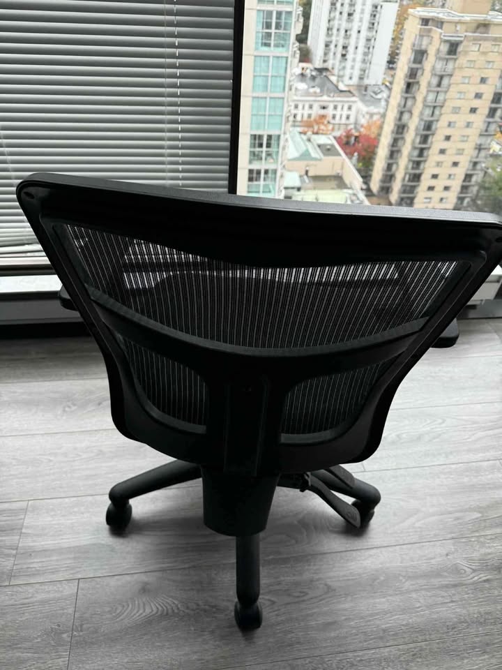 Office chair - photo 3
