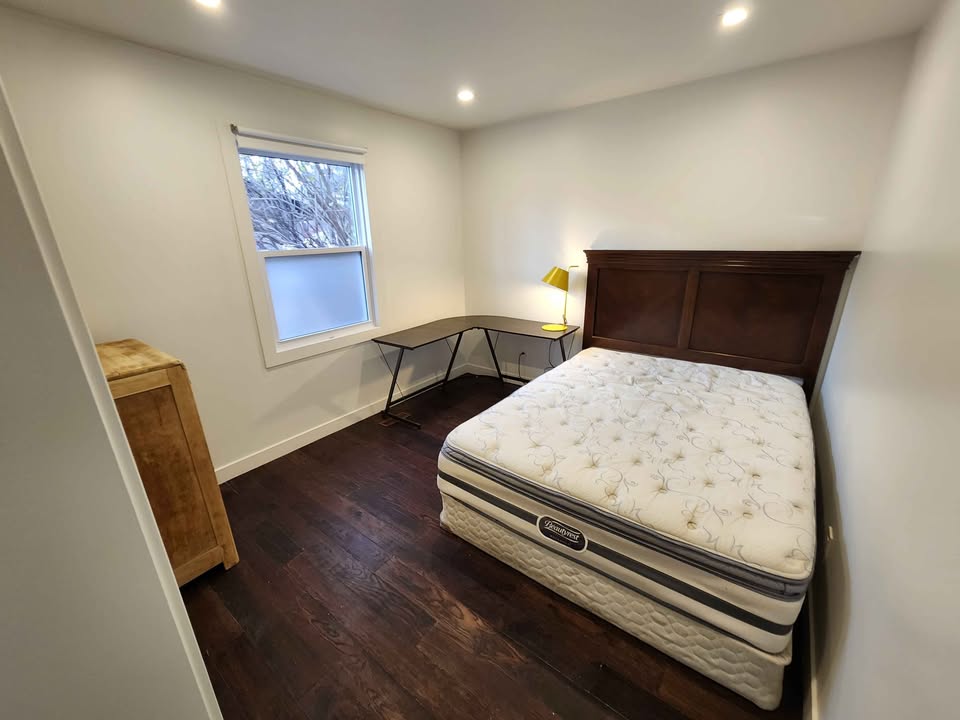 Private room for rent - photo 2