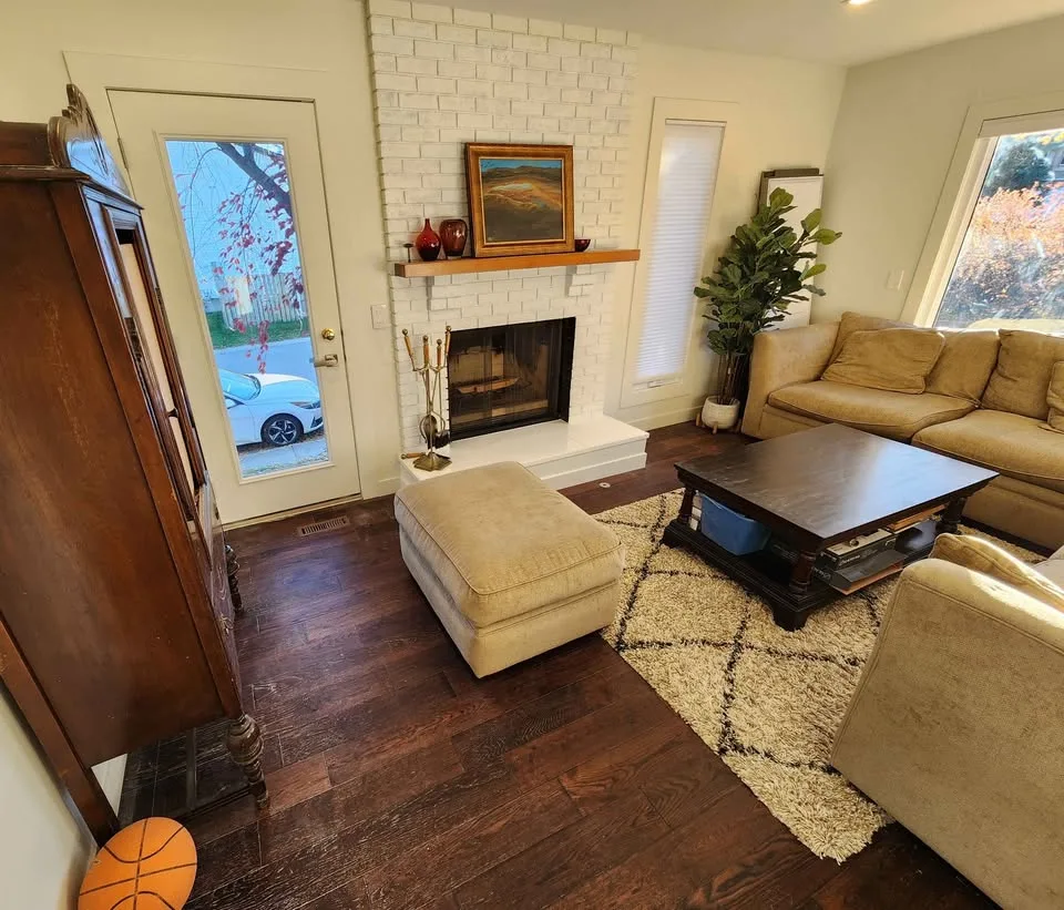 Private room for rent image indicator(8)