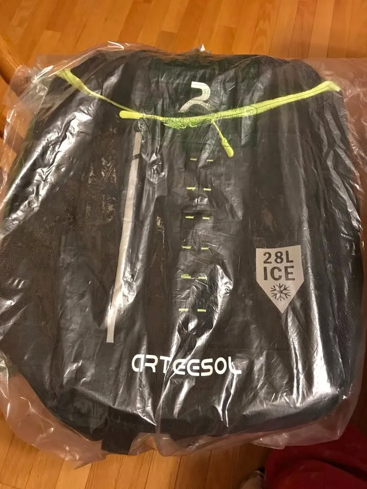 Cooler Backpack Arteesol 28L - NEW thumbnail