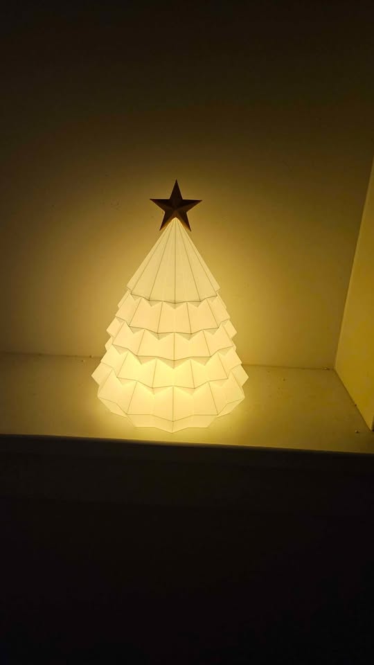 Geometric Christmas Tree Light – 3D Printed LED Decor - photo 2