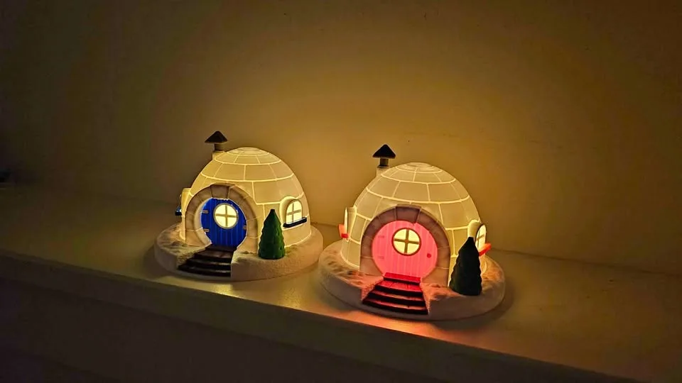 Cute, festive Igloo set! thumbnail