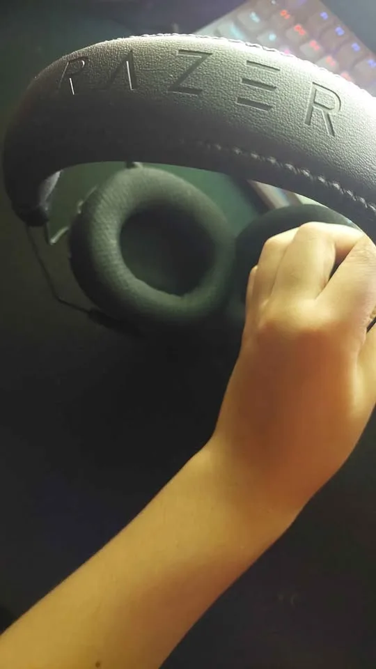 Razer Blackshark v2 pro image indicator(2)