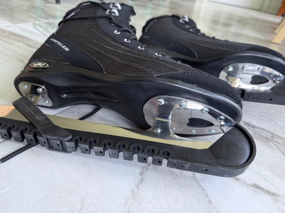 Hespeler FIGURE SKATE WomensFigure Skate Black Senior Size 9 - photo 2