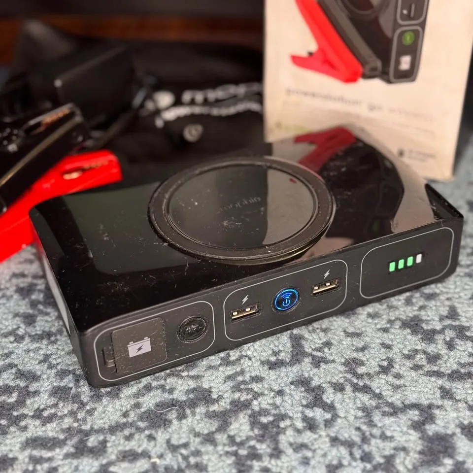 Mophie Powerstation Go Jump Starter - Used image indicator(2)