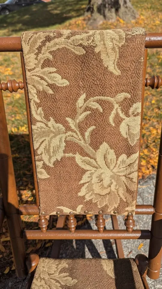 Child's Vintage Rocking Chair image indicator(5)