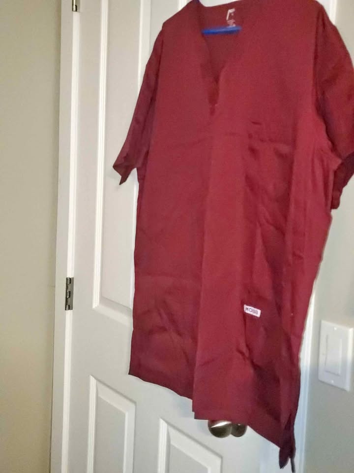 Xl Scrub tops/pants $10each