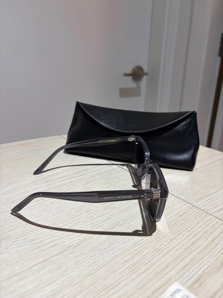 Gentle Monster BY ROW Sunglasses - Transparent Grey Frame - photo 3