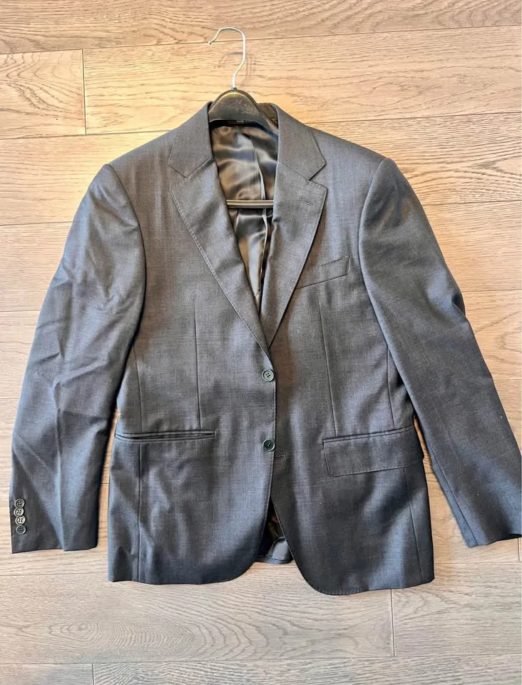 Canali Charcoal Grey 100% Wool Suit Size 46/31 - Made in Italy image indicator(4)