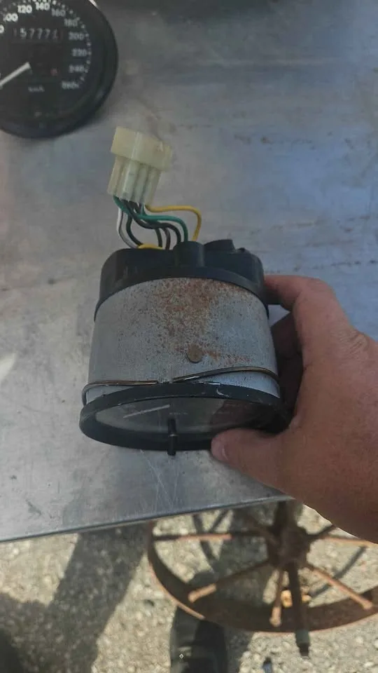 Speedo/Odometer Built in UK image indicator(2)