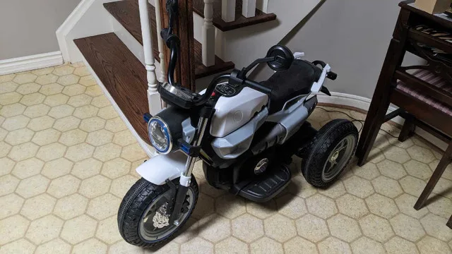 Kids Ride On Motorcycle thumbnail