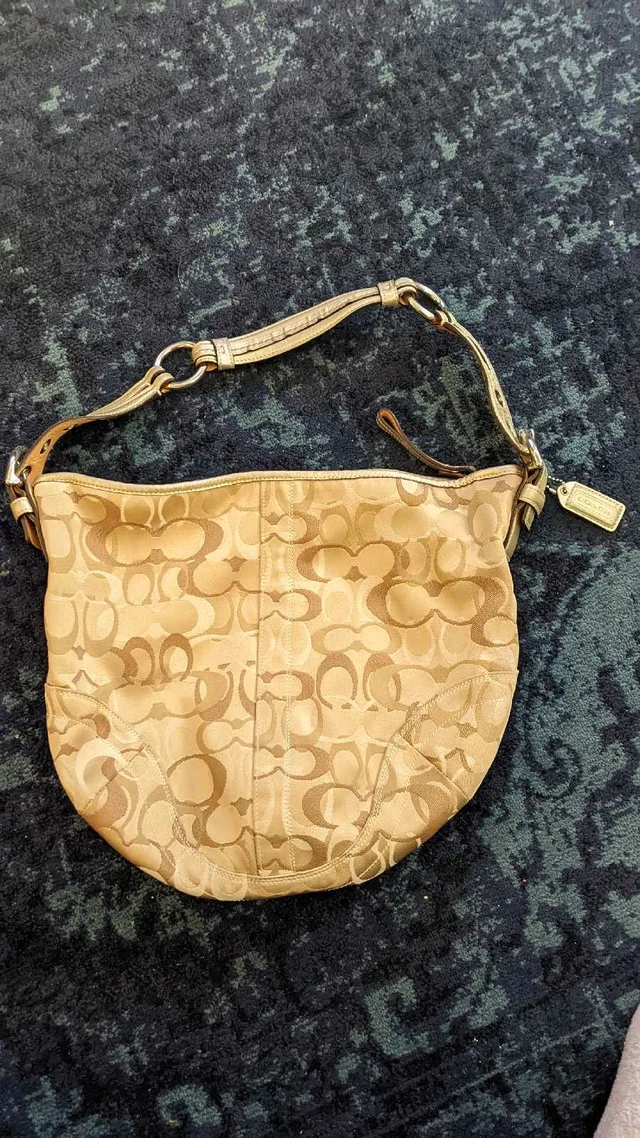 Coach Purse thumbnail