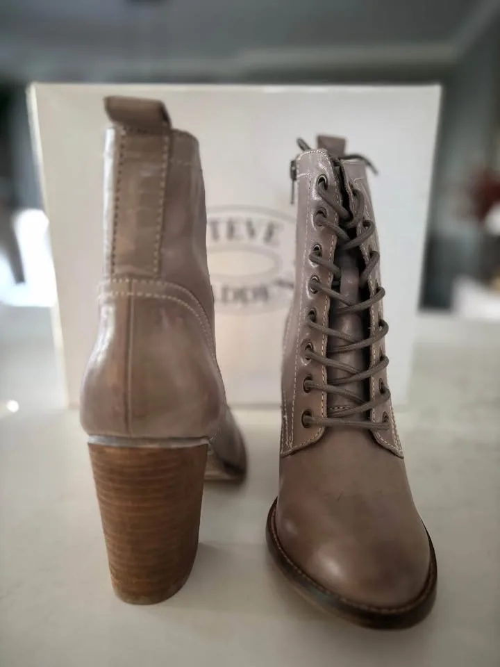 Steve Madden Boots image indicator(2)