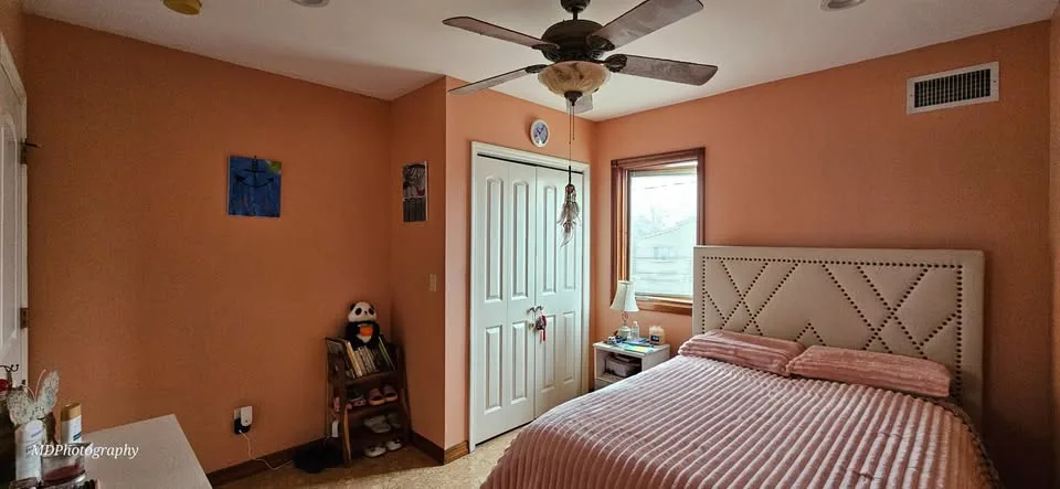 4 Beds 2 Baths House image indicator(5)