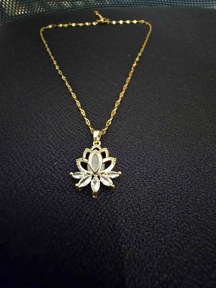 Elegant Lotus Blossom Pendant Necklace
