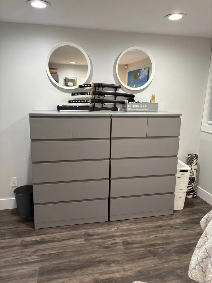 Clean, Functional, Gently Used Furniture image indicator(5)