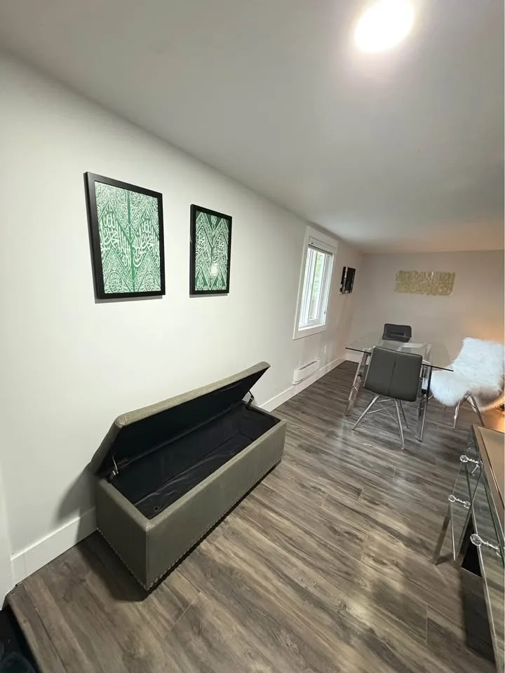 Move-Out Sale — Clean, Gently Used Furniture image indicator(5)