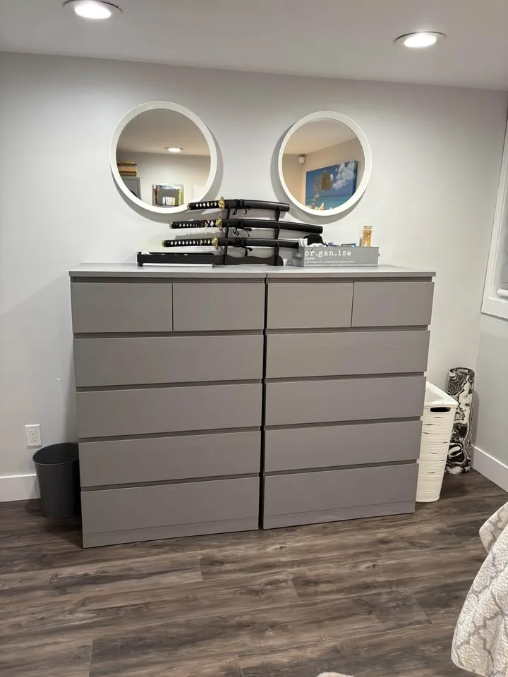 Move-Out Sale — Clean, Gently Used Furniture image indicator(10)