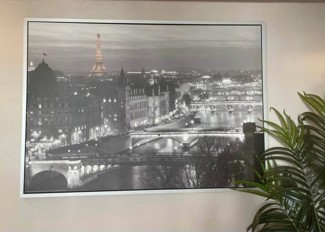 IKEA Paris Wall Art (Eiffel Tower) – Black & White
