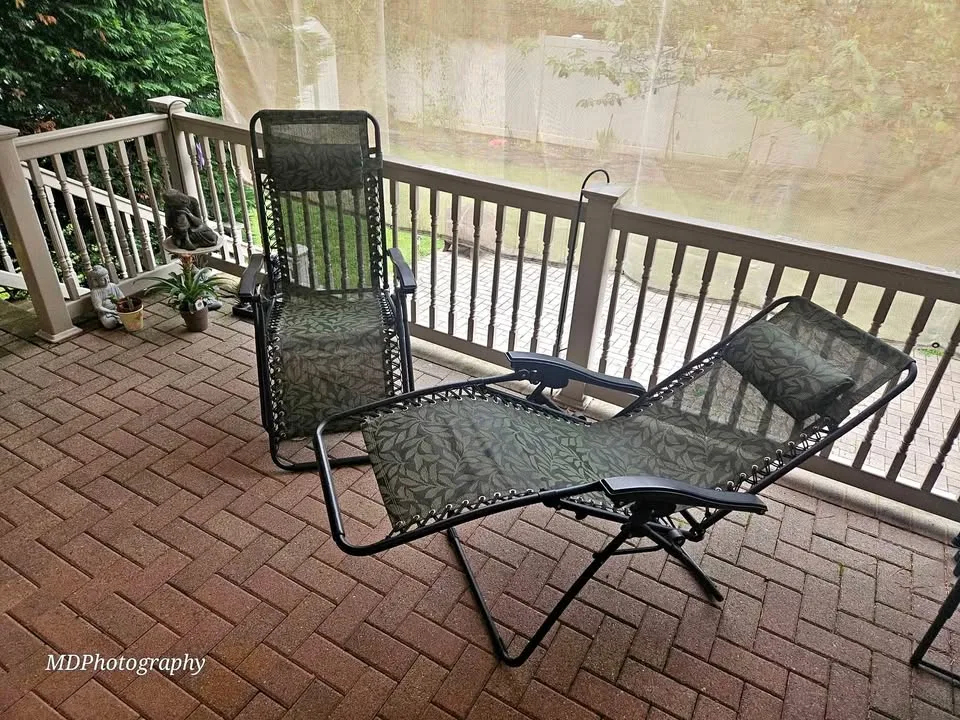 Zero Gravity Lounge Chairs with Pillows -Portable thumbnail