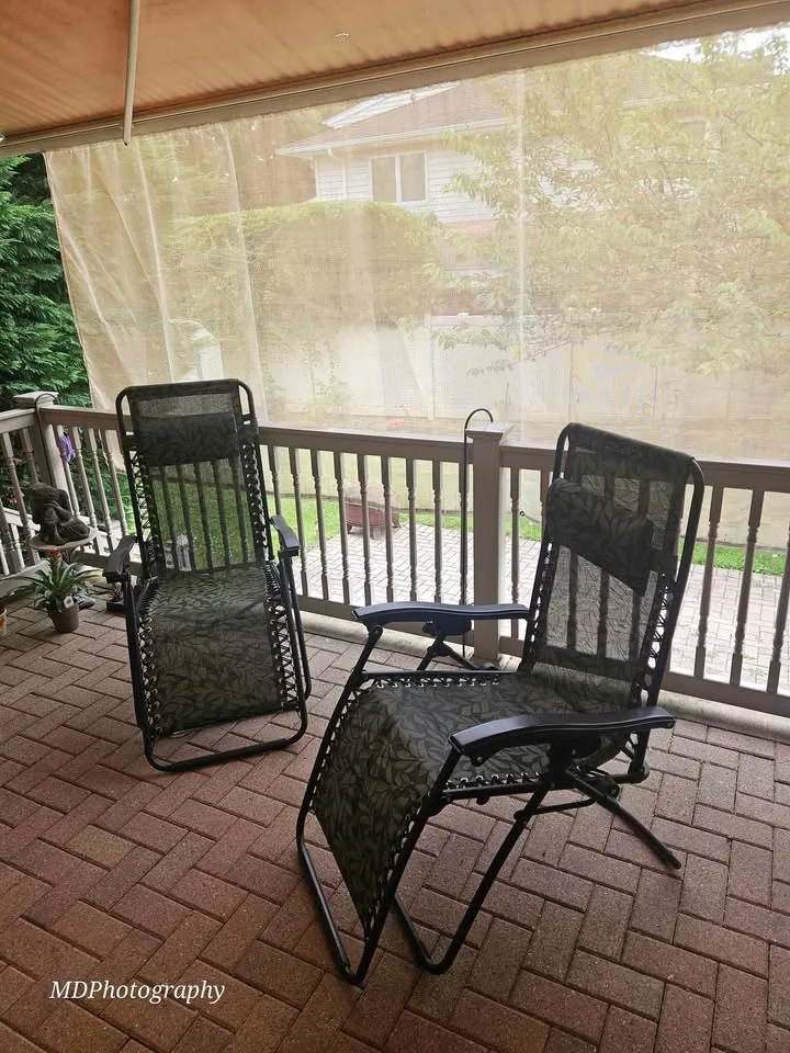 Zero Gravity Lounge Chairs with Pillows  *price is for both image indicator(3)