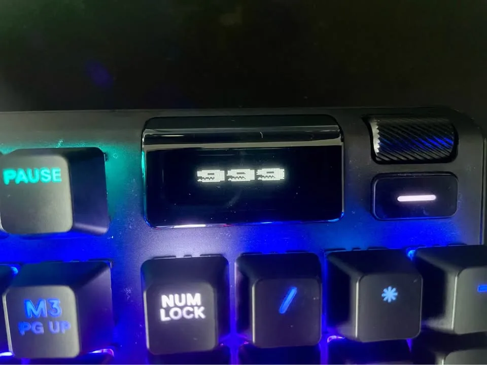 SteelSeries Apex Pro Mechanical Gaming Keyboard image indicator(2)