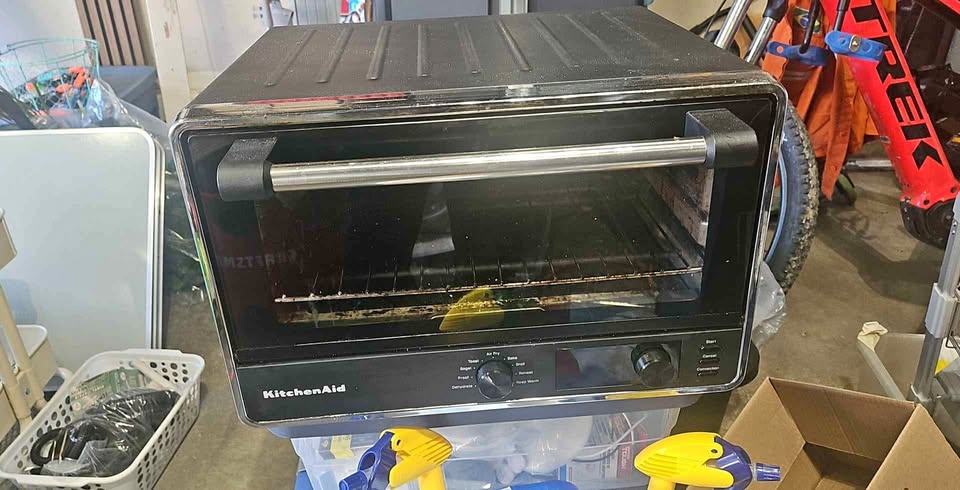 KitchenAid Digital Countertop Oven - Model KCO124BM