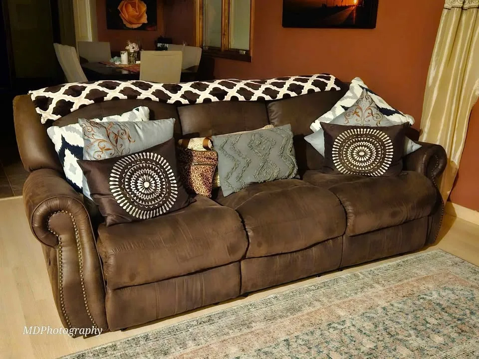 MOVING SALE 3 Cushion Sofa & Love Seat Reclining Chairs image indicator(2)