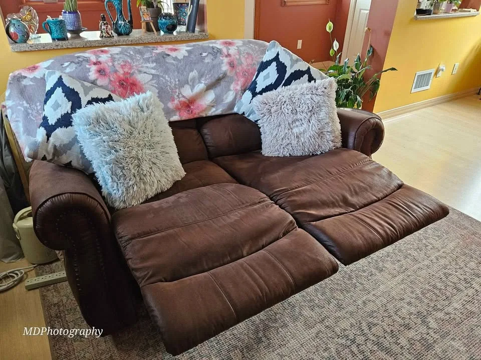 MOVING SALE 3 Cushion Sofa & Love Seat Reclining Chairs image indicator(4)