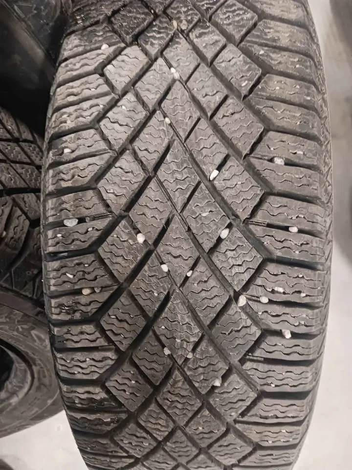 205 65 r16 CONTINENTAL WINTER TIRES on STEEL RIMS image indicator(3)