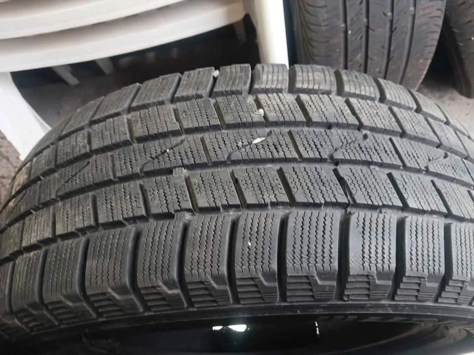 215 60 r16 TWO USED HANKOOK WINTER CAR TIRES image indicator(3)