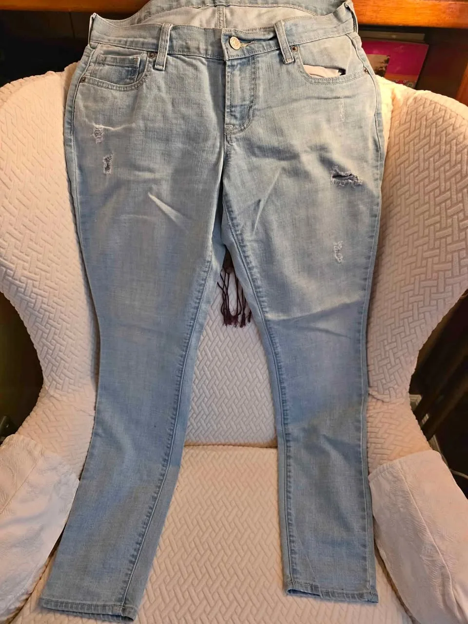 Old Navy jeans - The Diva fit thumbnail