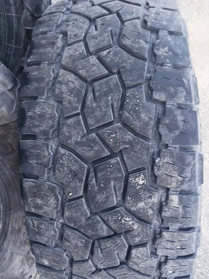 LT 35x12.50 r20 TOYO OPEN COUNTRY A/T3 Tires - Set of 4 image indicator(3)