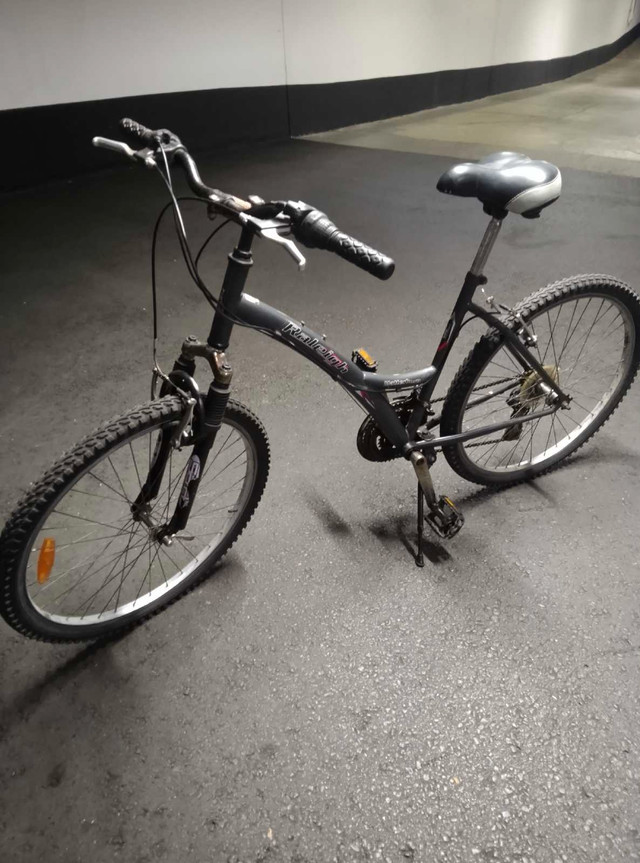 Used Raleigh city hybrid bike - photo 3