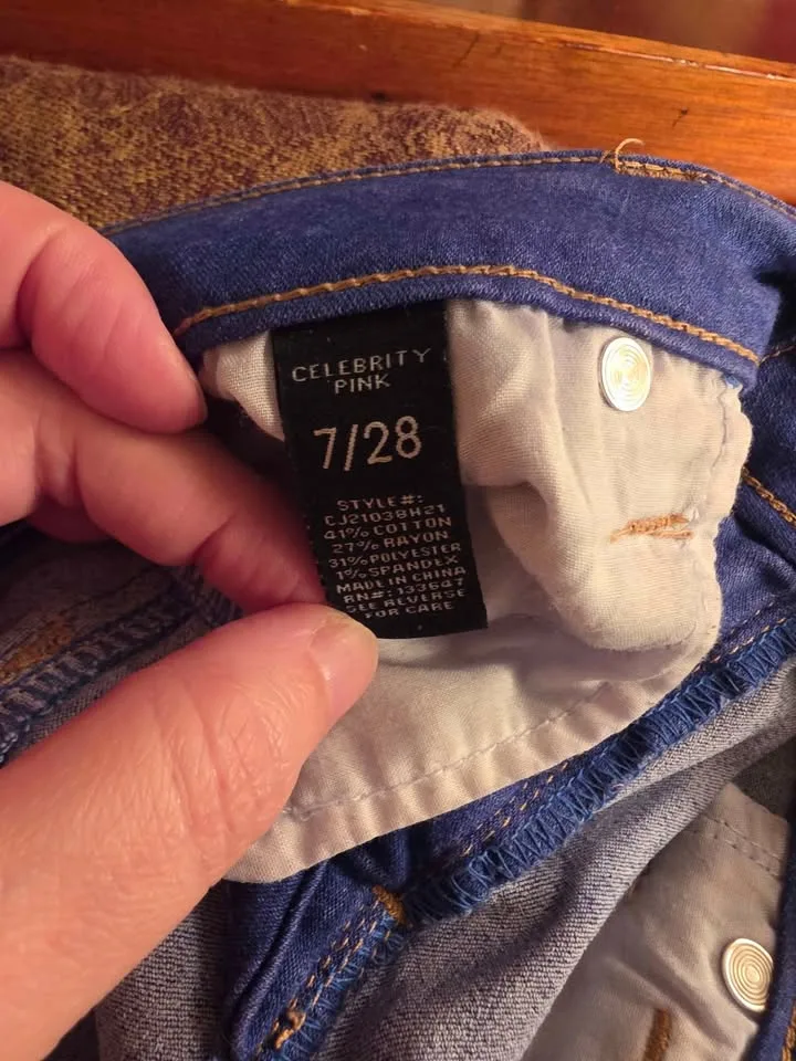 Celebrity Pink Jeans image indicator(5)