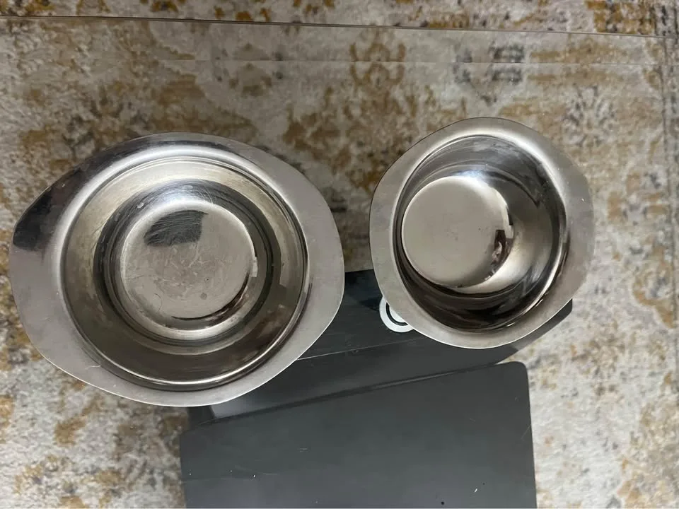 Small size steel serving bowl image indicator(3)