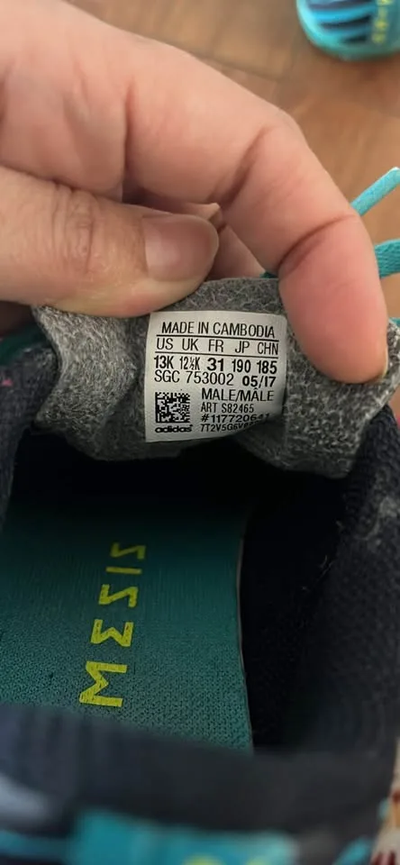 Adidas football shoes for kids size US 13K image indicator(3)