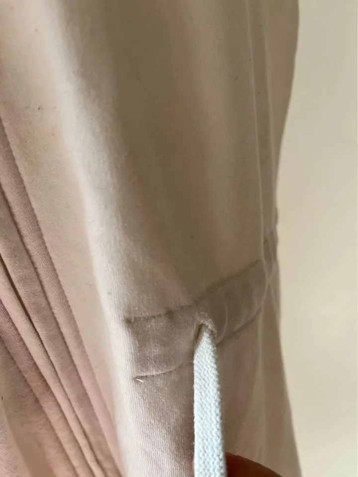 Sleeveless activewear for women/girl- size small image indicator(3)