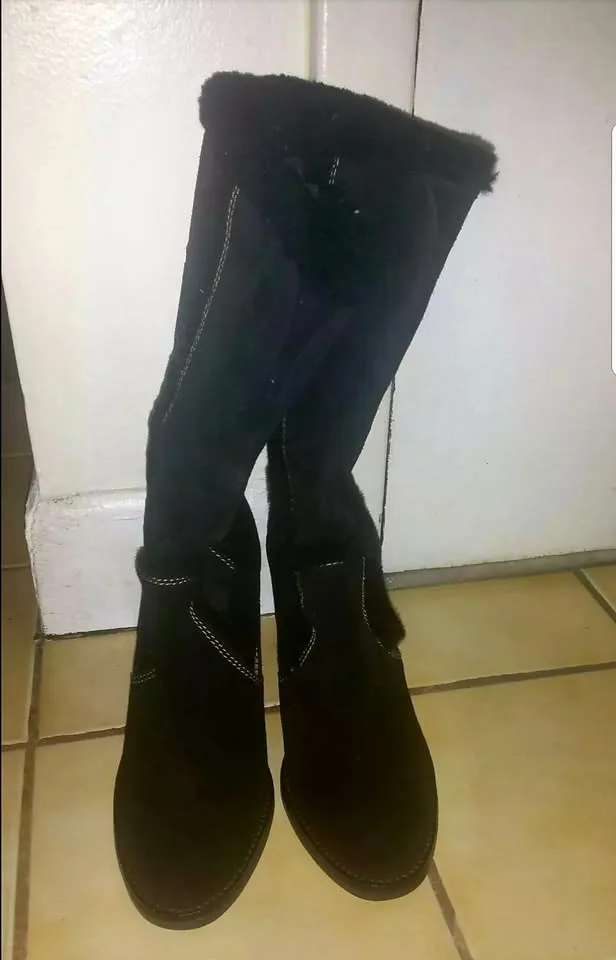 Coach wedge boots image indicator(2)